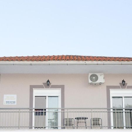 Sea Gem Apartment 1 Néoi Epivátai Eksteriør billede