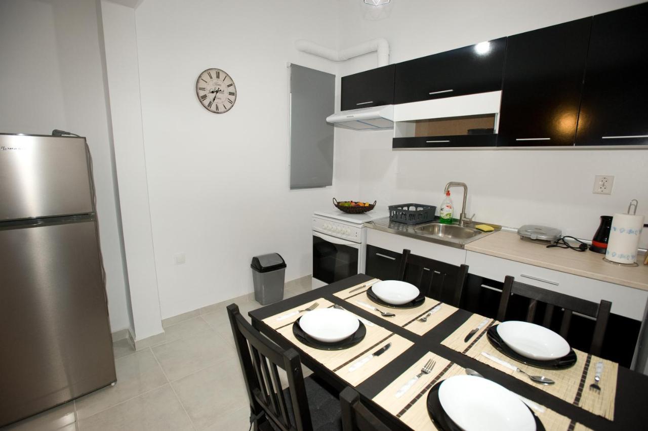 Sea Gem Apartment 1 Néoi Epivátai Eksteriør billede