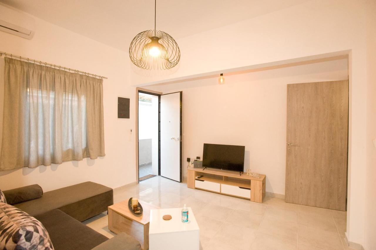 Sea Gem Apartment 1 Néoi Epivátai Eksteriør billede