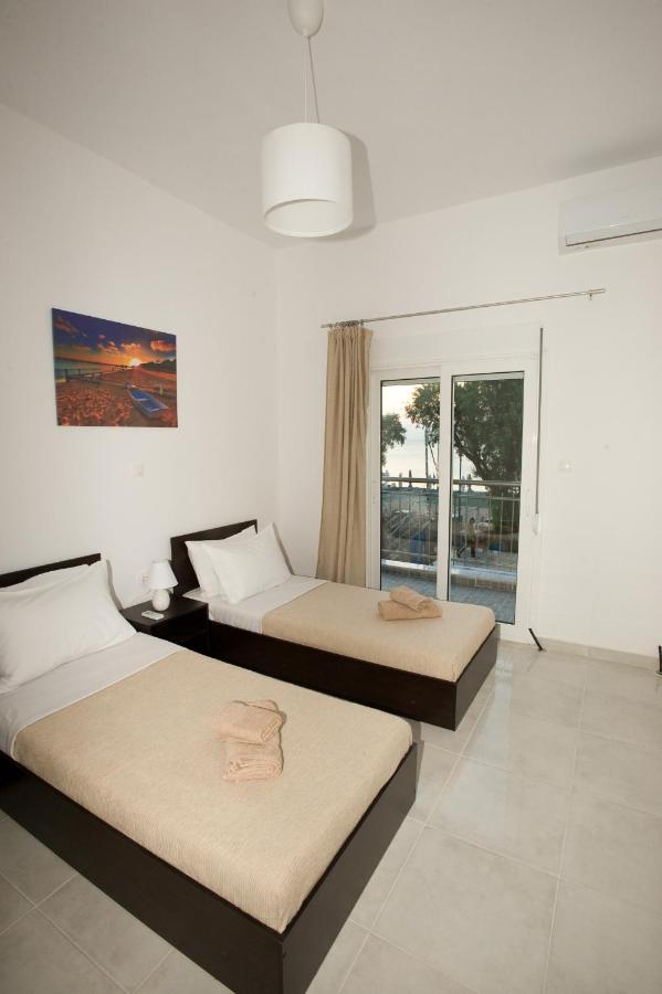 Sea Gem Apartment 1 Néoi Epivátai Eksteriør billede